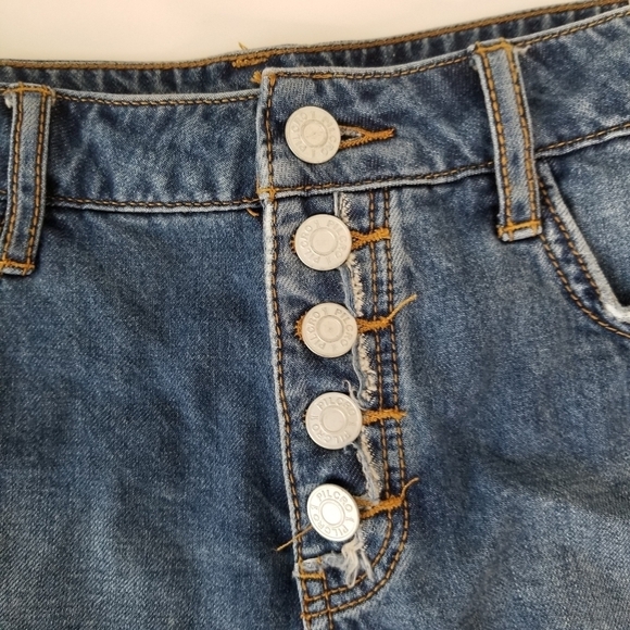 NWT Anthropologie Pilcro The Low-Slung Cut Off Denim Shorts Button Up Size 26P - Picture 10 of 12